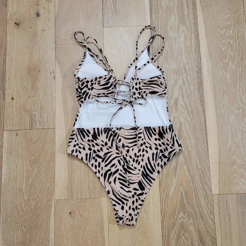Shade & Shore Leopard Animal print monokini black/tan‎ swimsuit size Small